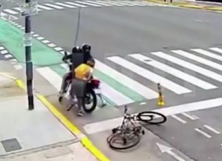 she clung tightly — EADaily, November 16th, 2025 — Society, Russia