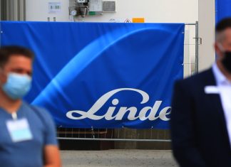 Analysts call this lagging stock a buy — plus, what’s behind Nvidia’s decline