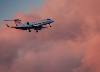 FAA limits most private jets at major airports