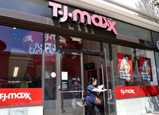 TJX Companies (TJX) earnings Q3 2026