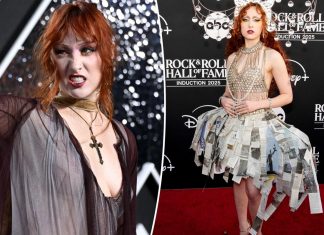Chappell Roan demands photographers follow wild rules on red carpets after past meltdowns