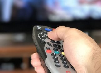 Sirius XM (SIRI): Is the Market Overlooking Value in the Latest Valuation?