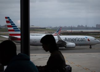 Flight cancellations and delays worsen as government shutdown drags on