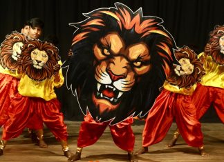 Dancers channel the king of the jungle — and other news in pictures