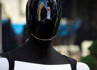 Tesla AI Boss Tells Staff 2026 Will Be ‘Hardest Year’ of Their Lives