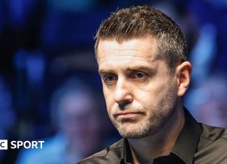 Champion of Champions: Mark Selby edges past Mark Williams in decider to reach semi-finals