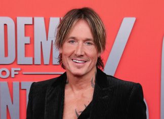 Keith Urban’s CMA Awards 2025 Performance