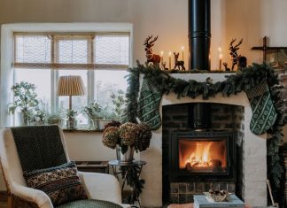 Minimalist Christmas decorating ideas for an elegant, pared-back festive season