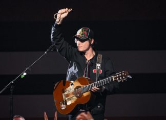 Stephen Wilson Jr. Mesmerizes the 2025 CMA Awards with ‘Stand by Me’