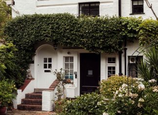 Inside the magical Chelsea studio and hardworking home of artist Suzy Murphy