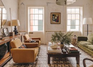 An antique dealer and interior designer’s elegant second home in Menorca’s capital