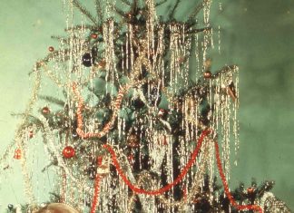 The 1960s Christmas Decor Trend We Hope Never Comes Back