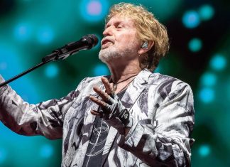 Ex-Yes Singer Jon Anderson Announces 2026 Tour Leg with Backing Group The Band Geeks; New Album Due Out Later Next Year