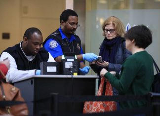 DHS announces $10K shutdown bonuses for some TSA officers