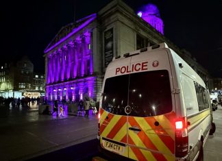 Police warning: Thieves travelling to Nottingham city centre to steal mobile phones