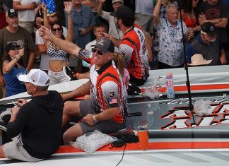 There’s Money In Offshore Racing Team Merch