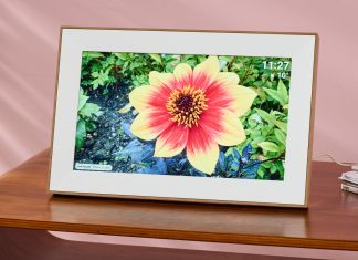 Pexar Starlight 15.6-inch review: this stunning digital photo frame will make both your photos and your living room glow