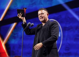2025 Latin GRAMMYS: Alejandro Sanz Wins Record Of The Year For “Palmeras En El Jardín”