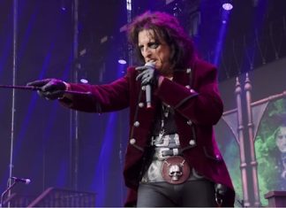 ALICE COOPER’s Advice For Young Rock Musicians: ‘Listen To THE BEATLES’