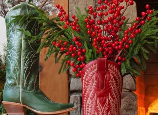 Here’s How to Decorate Your Home for a Cowboy Christmas