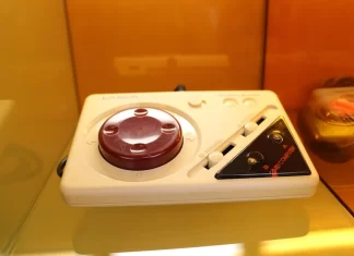 Magnetic Phone Controllers Hit $5B Market in 2024