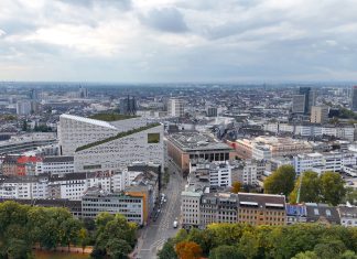 Snøhetta Reveals New Images of Winning Düsseldorf Opera House Design
