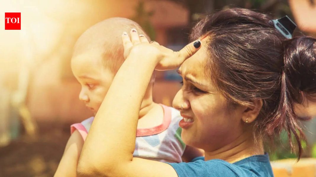 Is your child suffering from heatstroke? Doctor lists common symptoms that should not be ignored by parents Is your child suffering from heatstroke? Doctor lists common symptoms that should not be ignored by parents