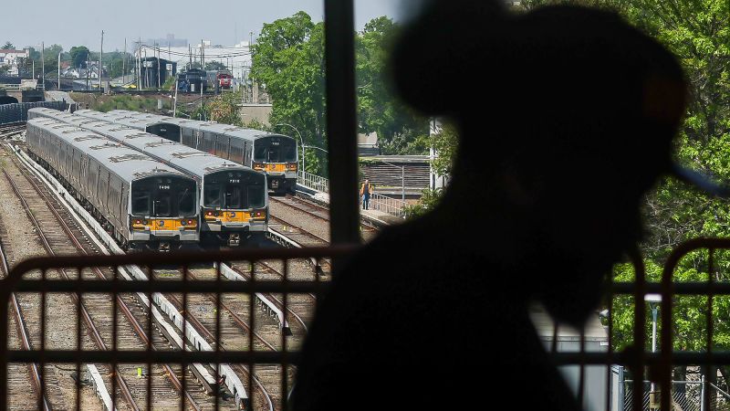 Deal reached to end strike at largest US commuter railroad Deal reached to end strike at largest US commuter railroad