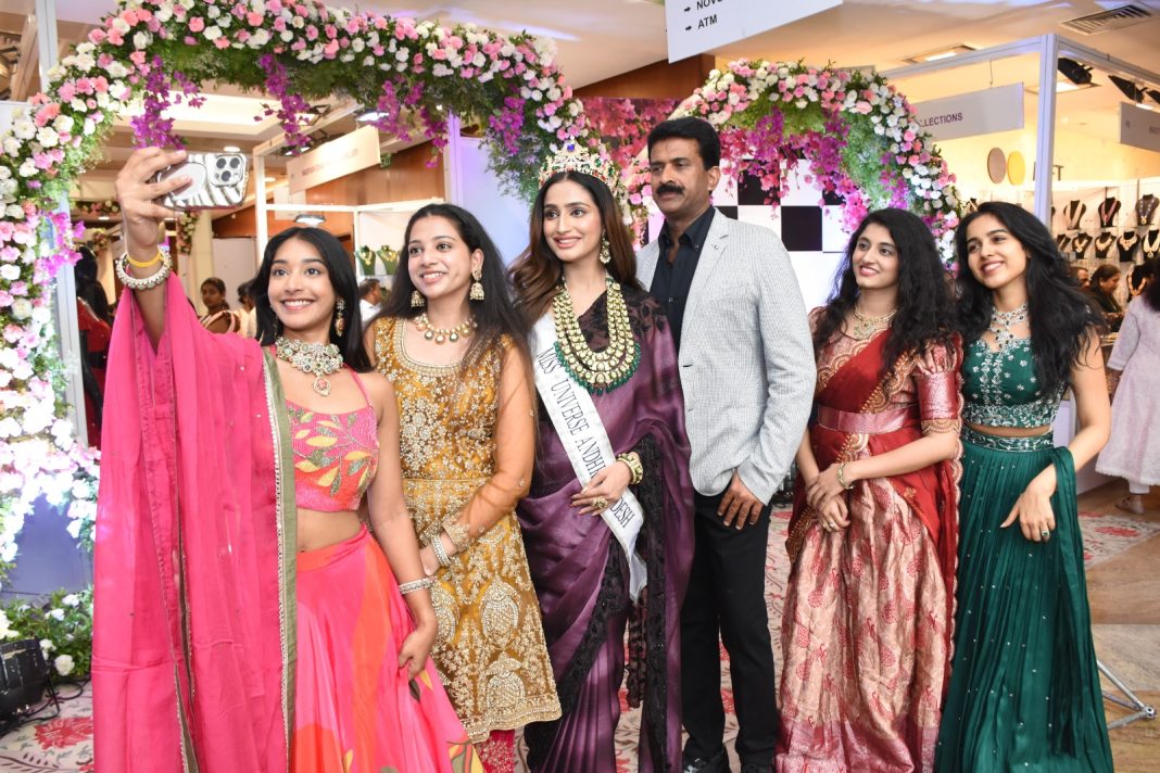 Hi-Life Exhibition Opens at HICC, Showcasing Fashion, Luxury & Lifestyle Trends Hi-Life Exhibition Opens at HICC, Showcasing Fashion, Luxury & Lifestyle Trends