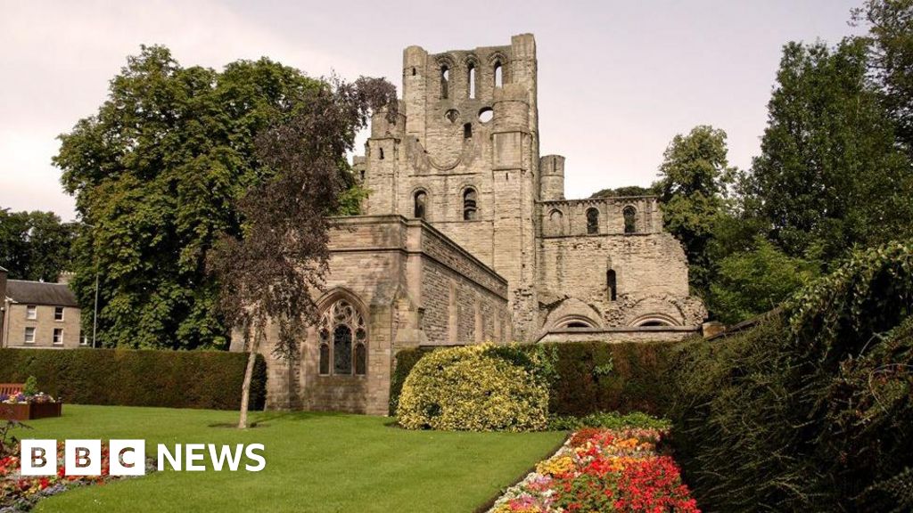 Hopes high Kelso Abbey can reopen before 900th anniversary – BBC Hopes high Kelso Abbey can reopen before 900th anniversary – BBC