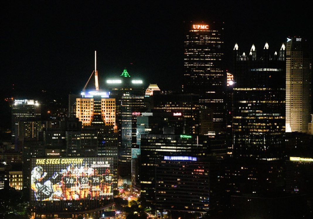 Pittsburgh hotels expect near full capacity as events bring weekend crowds Pittsburgh hotels expect near full capacity as events bring weekend crowds